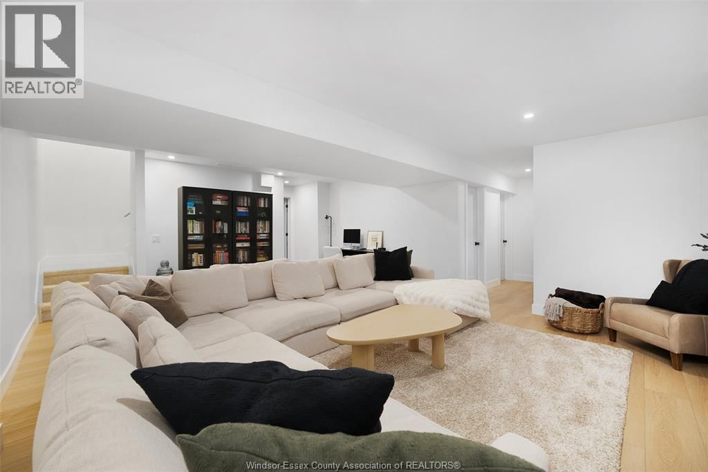 452 BRUNMAR CRESCENT Image 29