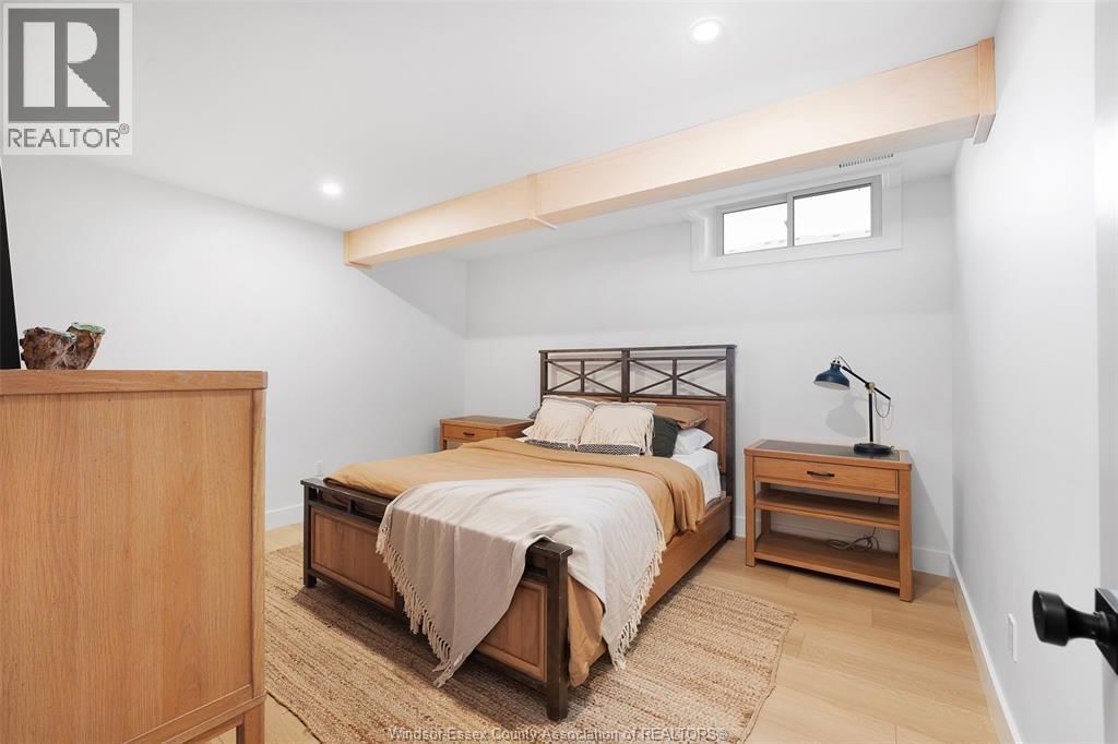 452 BRUNMAR CRESCENT Image 33