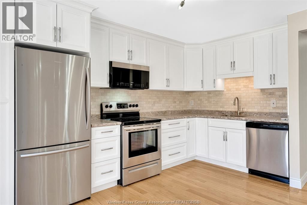 1430 BAYSWATER Image 12