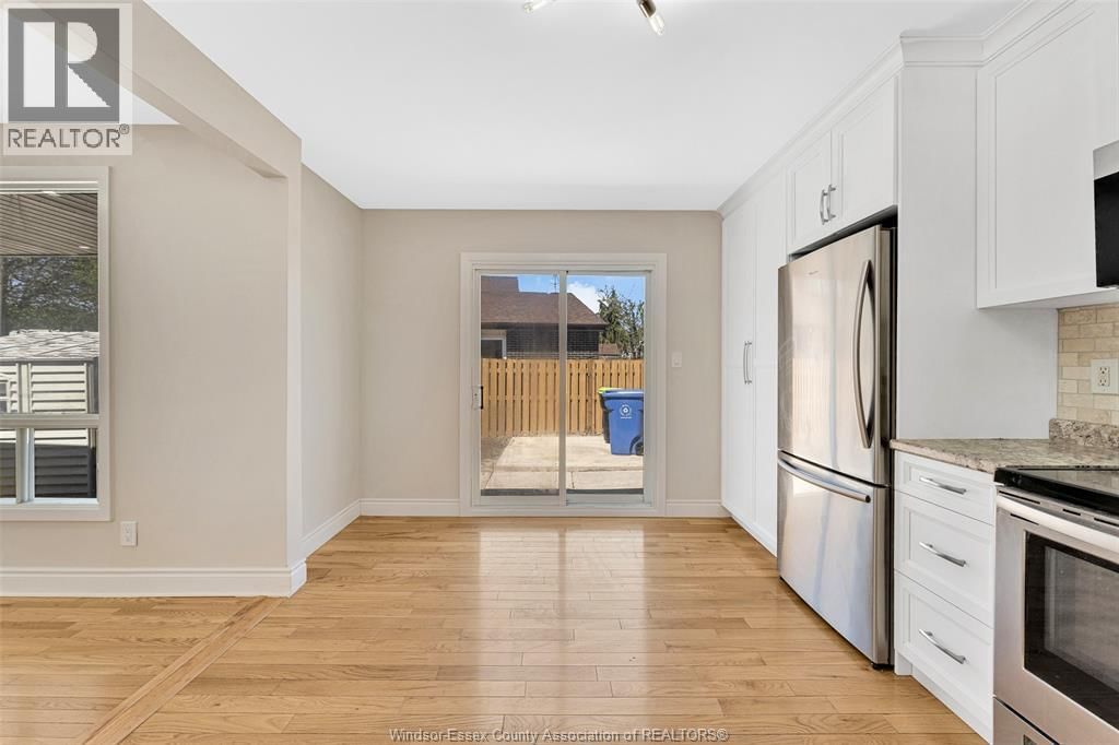 1430 BAYSWATER Image 14