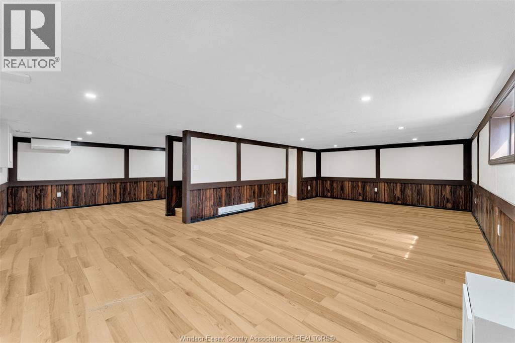 1430 BAYSWATER Image 15