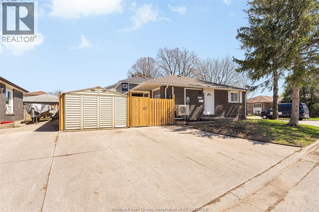 1430 BAYSWATER Image 3