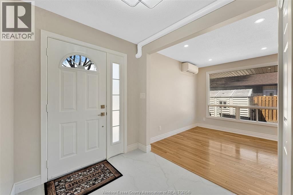 1430 BAYSWATER Image 5