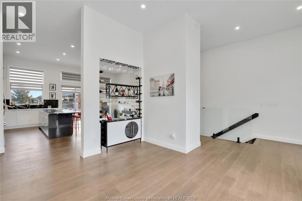 1381 CROSSWINDS Image 9