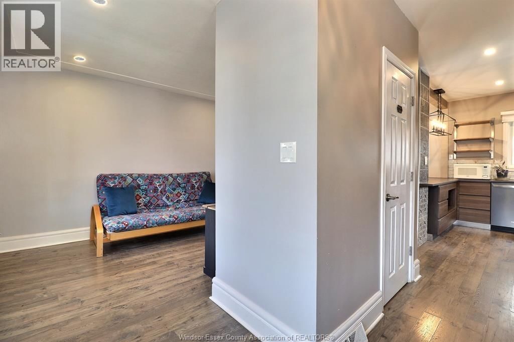 883 PILLETTE Image 9