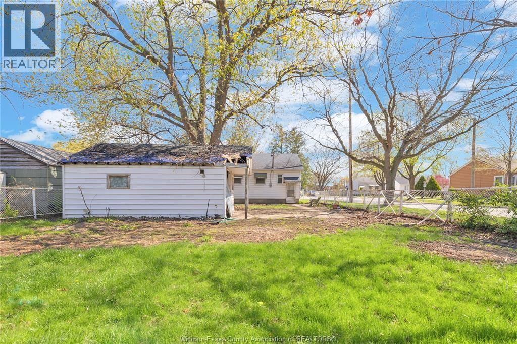 1795 AUBIN ROAD Image 19