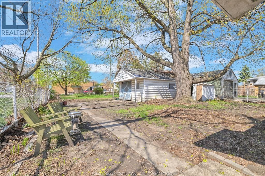 1795 AUBIN ROAD Image 20