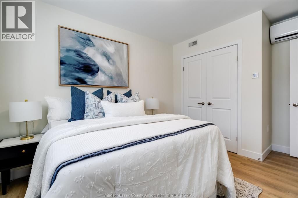 4 - 4 BRUCE AVENUE Image 17