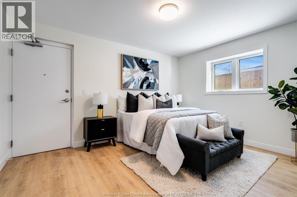 4 - 4 BRUCE AVENUE Image 20