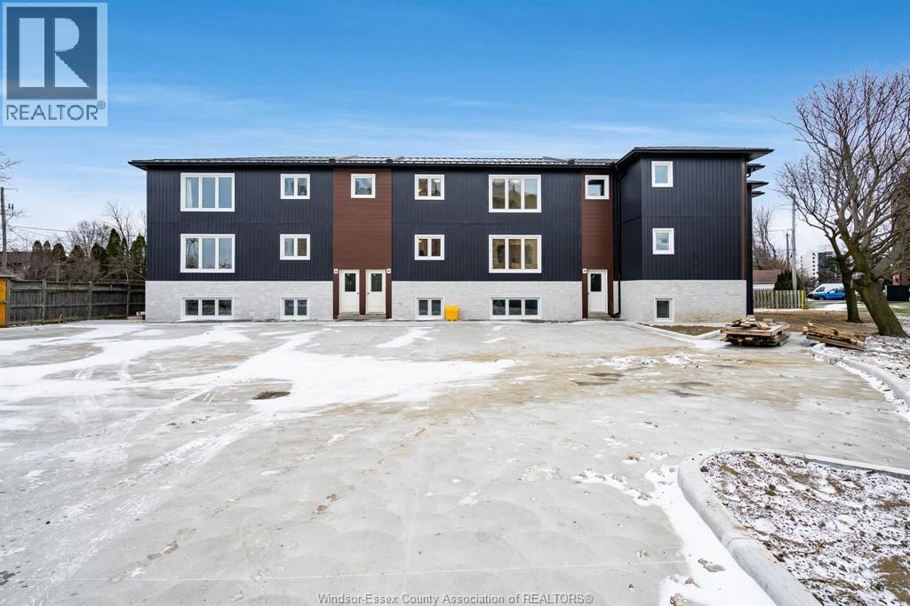 4 - 4 BRUCE AVENUE Image 29