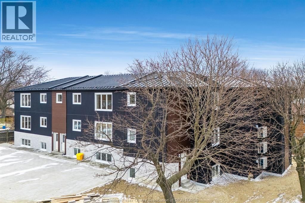 4 - 4 BRUCE AVENUE Image 30