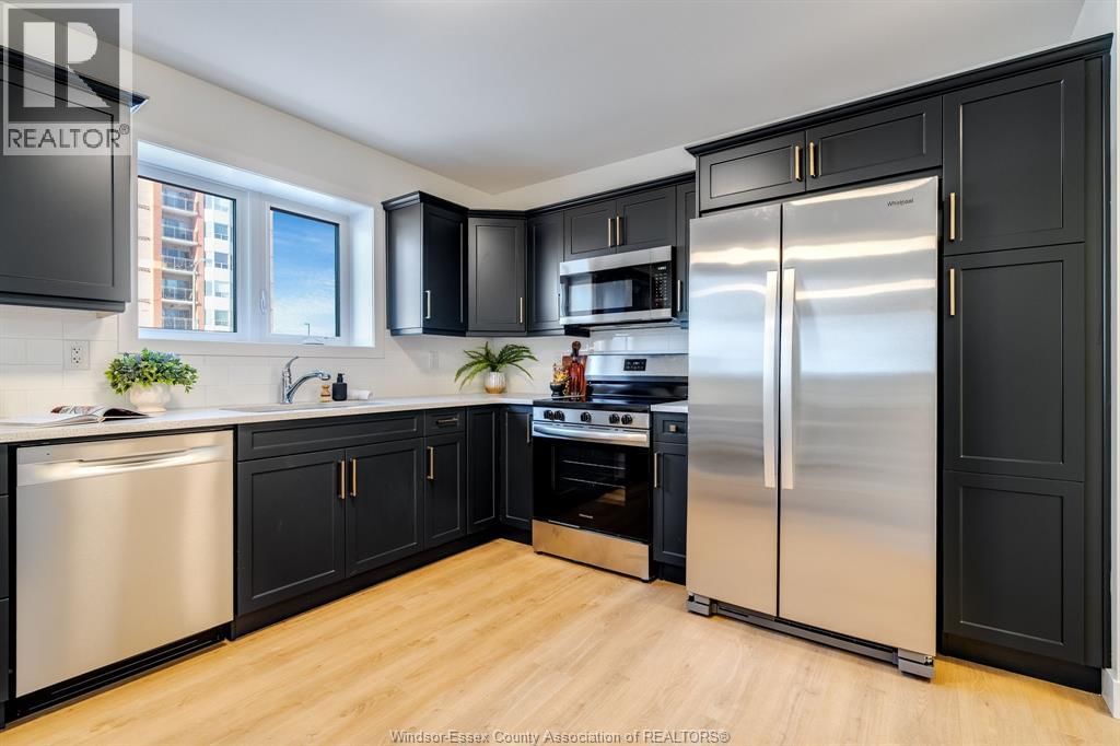 4 - 4 BRUCE AVENUE Image 4