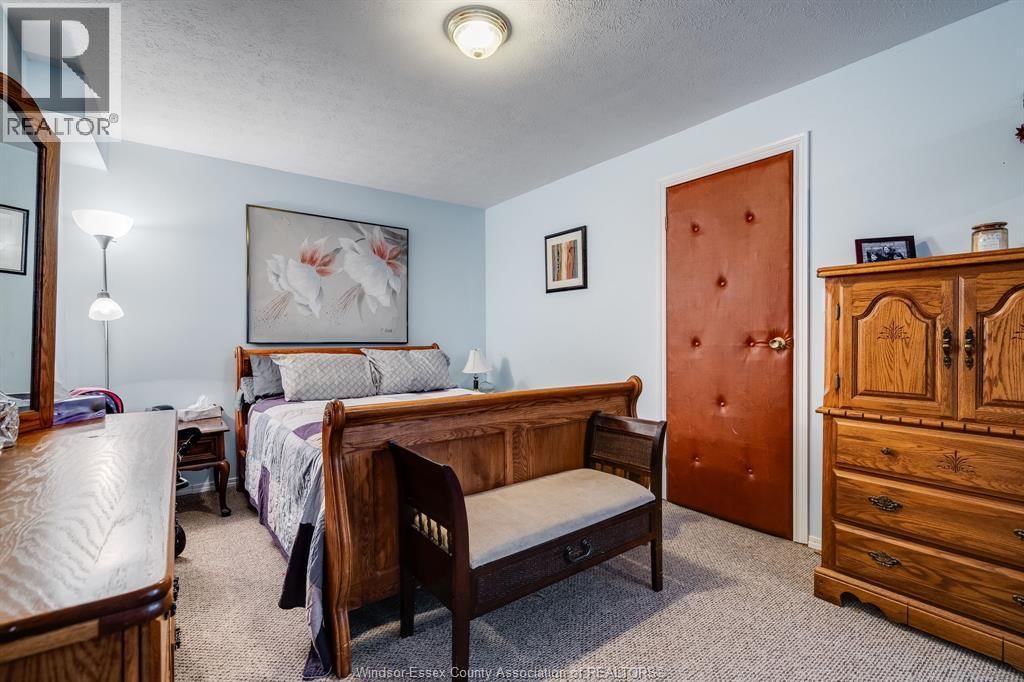 45 ORANGEWOOD BOULEVARD Image 32