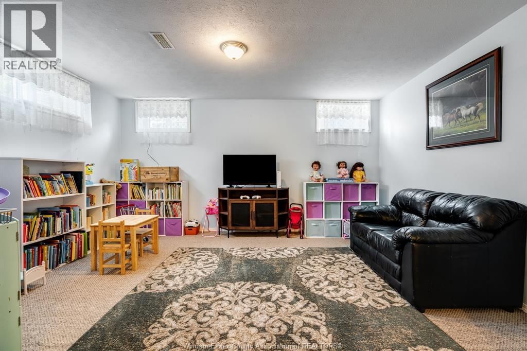 45 ORANGEWOOD BOULEVARD Image 33