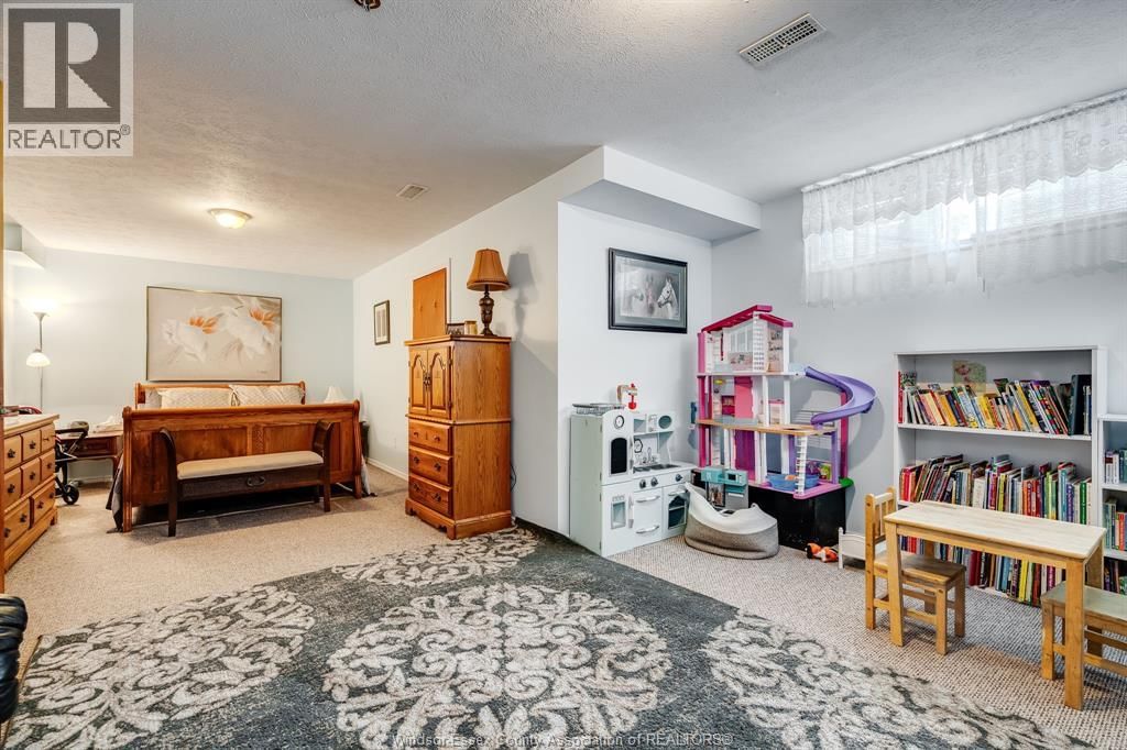 45 ORANGEWOOD BOULEVARD Image 34