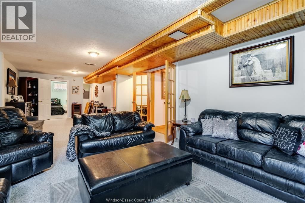 45 ORANGEWOOD BOULEVARD Image 38