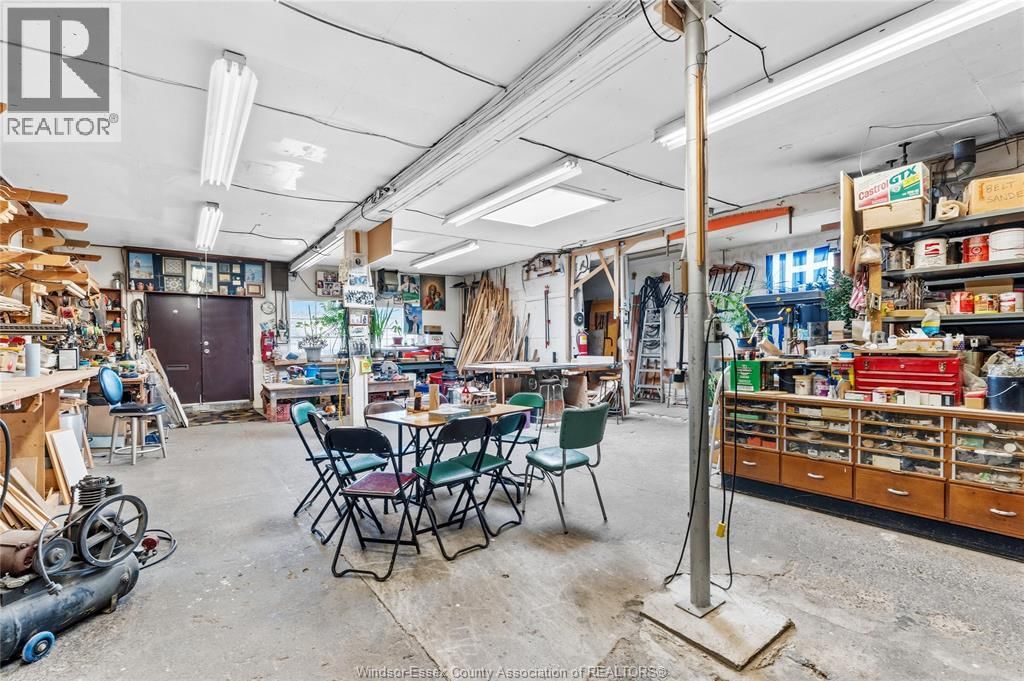 2628 TECUMSEH ROAD EAST Image 12