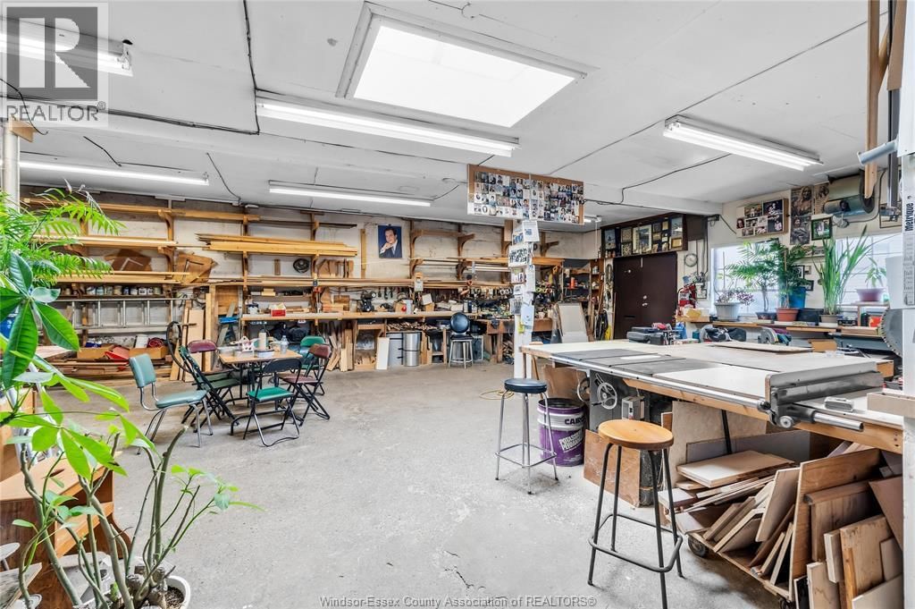 2628 TECUMSEH ROAD EAST Image 13