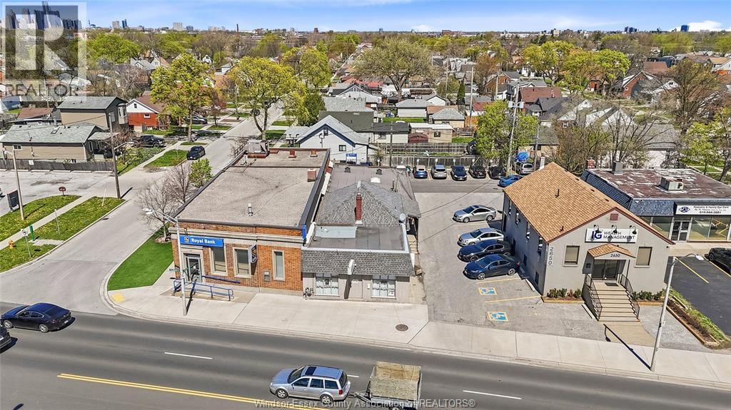 2628 TECUMSEH ROAD EAST Image 14