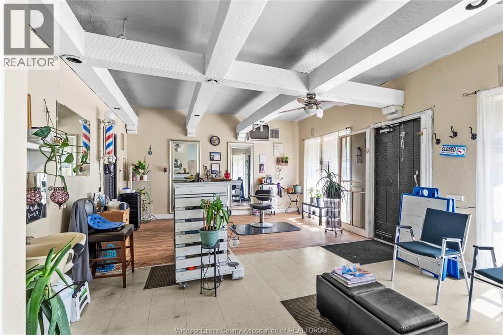 2628 TECUMSEH ROAD EAST Image 8