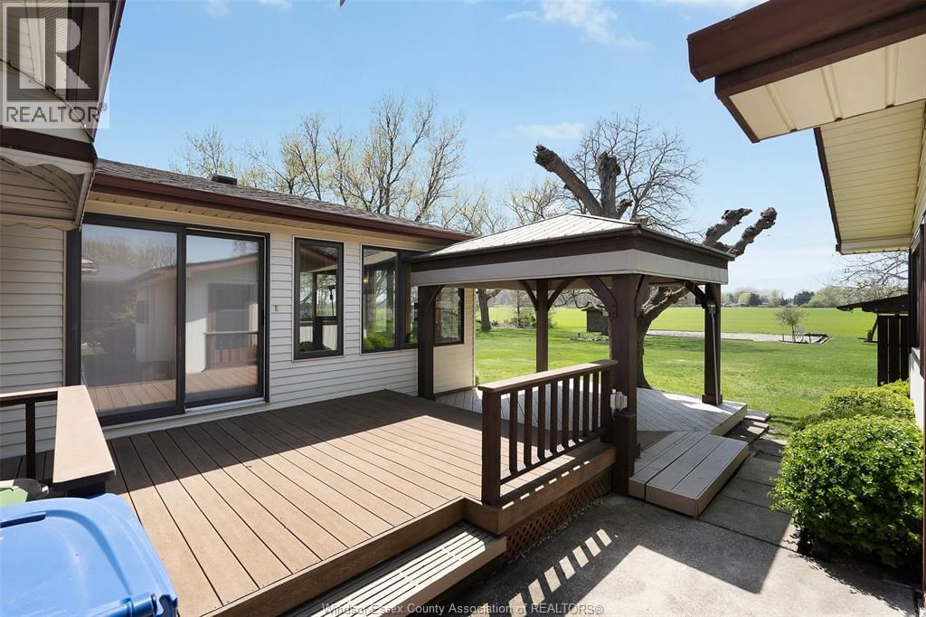 4675 HURON CHURCH LINE Image 26