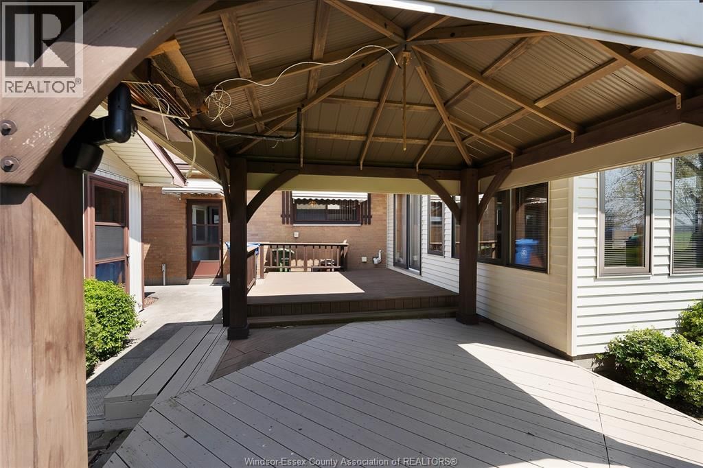 4675 HURON CHURCH LINE Image 27