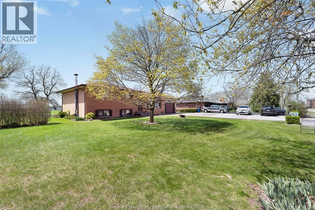 4675 HURON CHURCH LINE Image 34