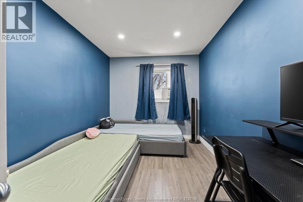 119 - 1858 EAST GATE ESTATES Image 13