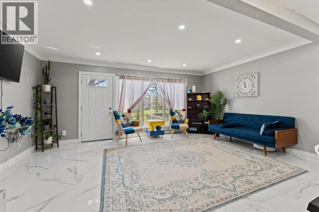 119 - 1858 EAST GATE ESTATES Image 7