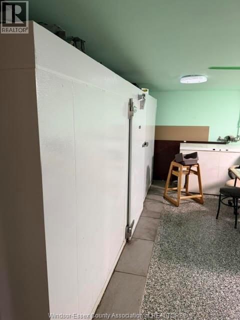 914 ERIE STREET EAST Image 17