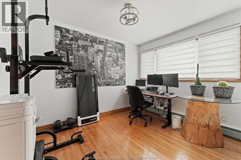 22 ROGER STREET Image 16