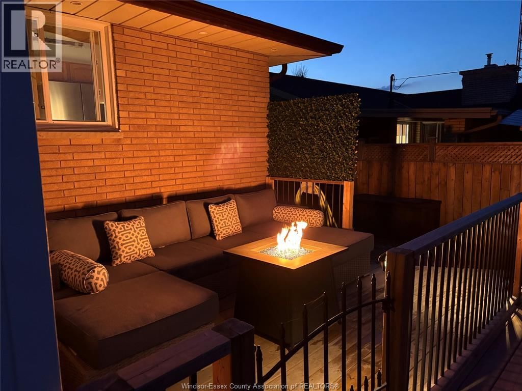 22 ROGER STREET Image 26