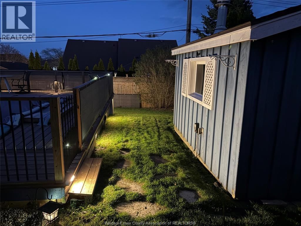 22 ROGER STREET Image 31