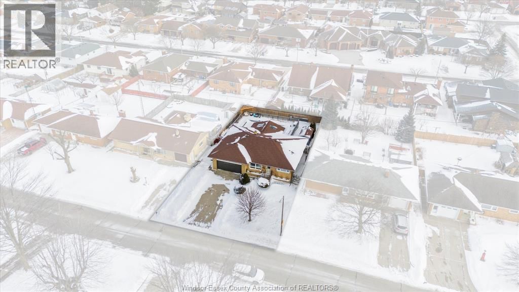 22 ROGER STREET Image 38