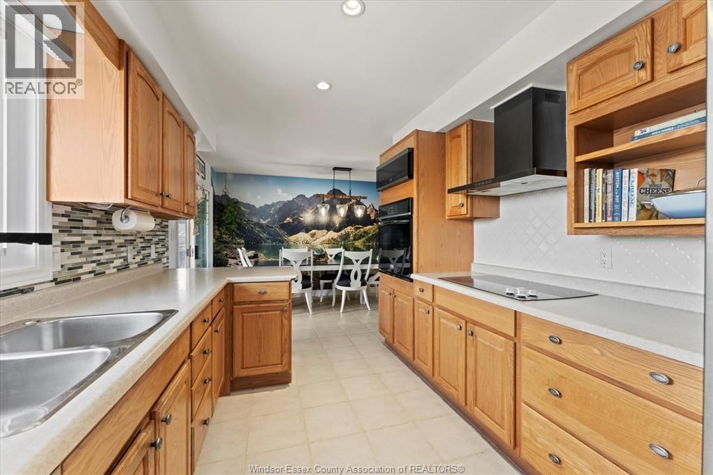 22 ROGER STREET Image 8