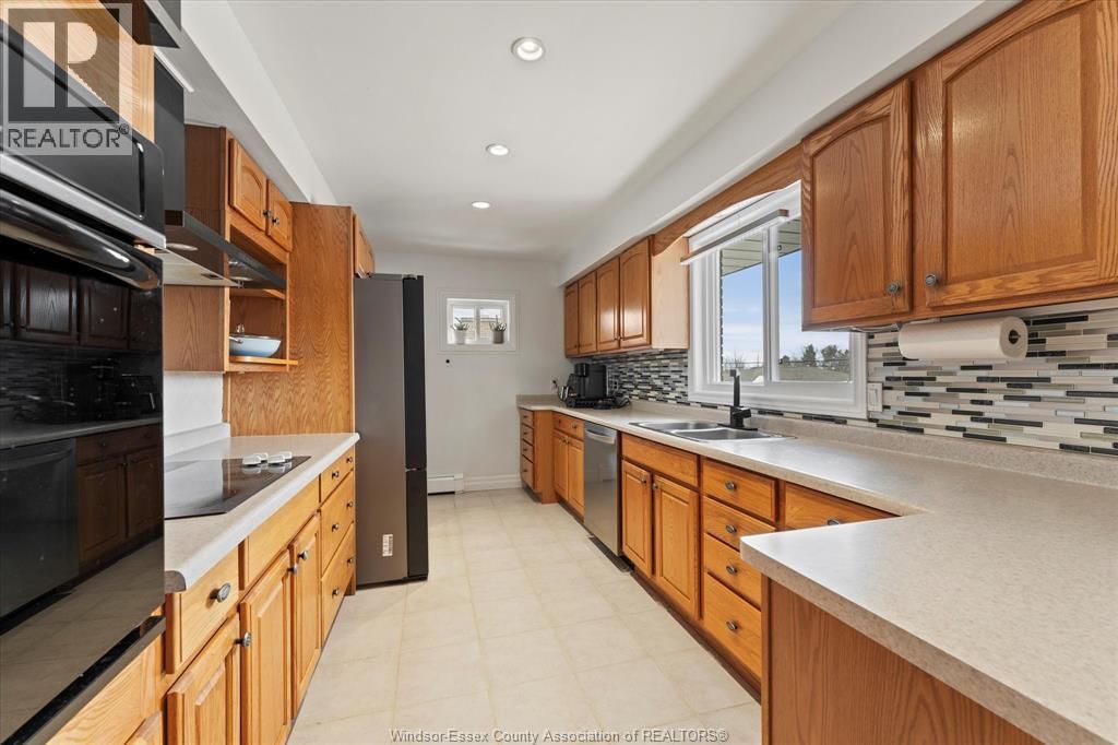 22 ROGER STREET Image 9