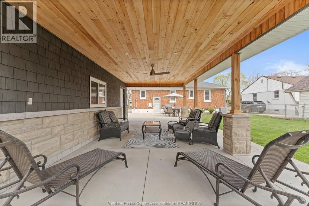 2661 RANDOLPH AVENUE Image 33