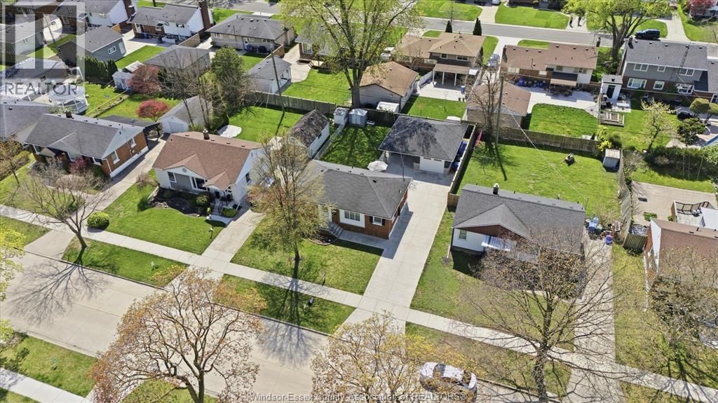 2661 RANDOLPH AVENUE Image 37