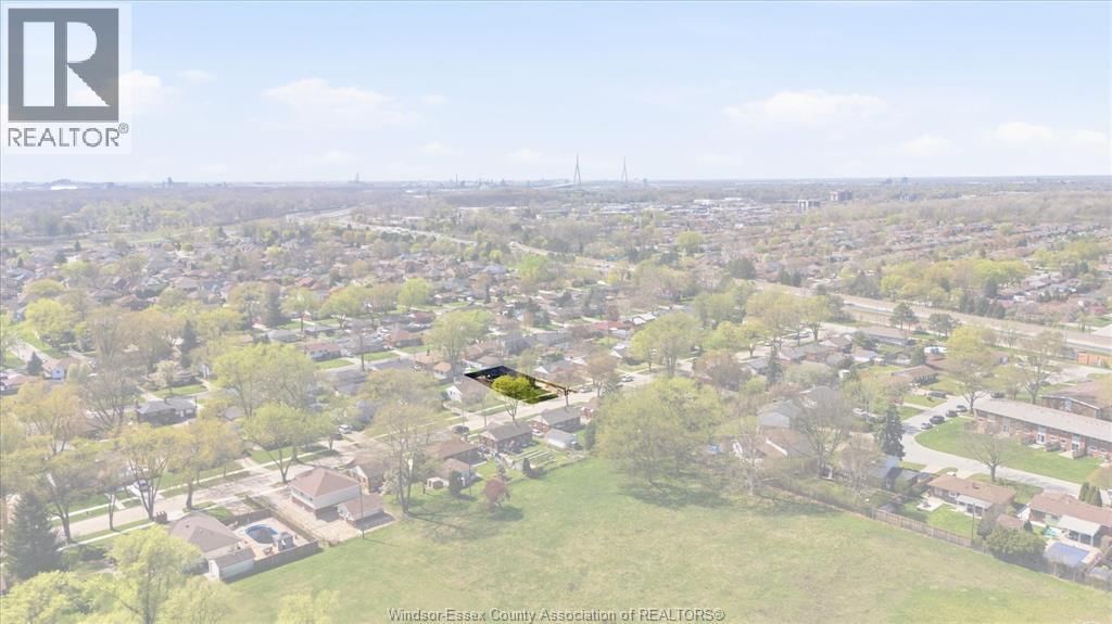 2661 RANDOLPH AVENUE Image 41