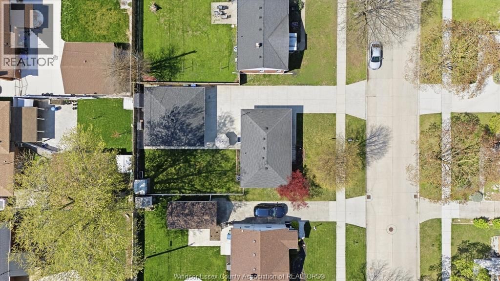 2661 RANDOLPH AVENUE Image 44