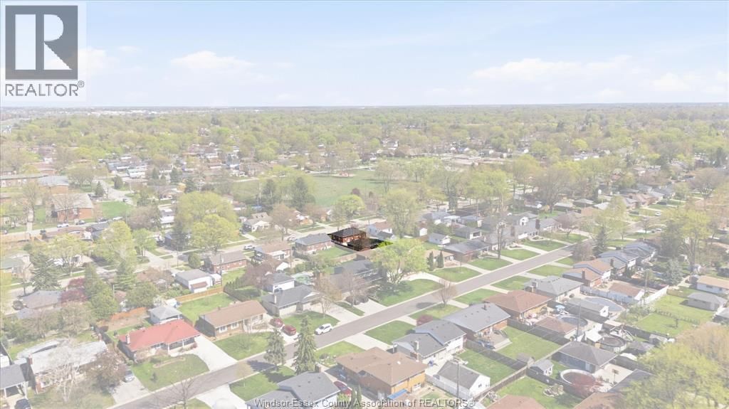 2661 RANDOLPH AVENUE Image 47