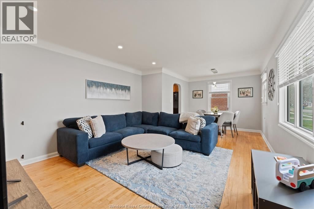 2661 RANDOLPH AVENUE Image 6