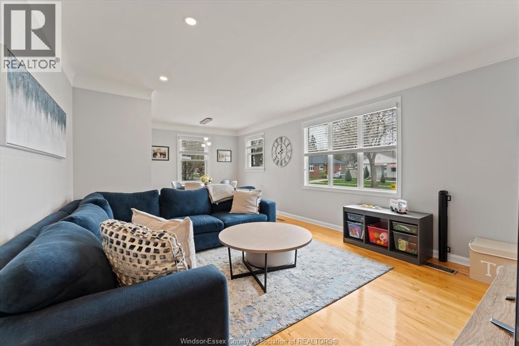 2661 RANDOLPH AVENUE Image 7