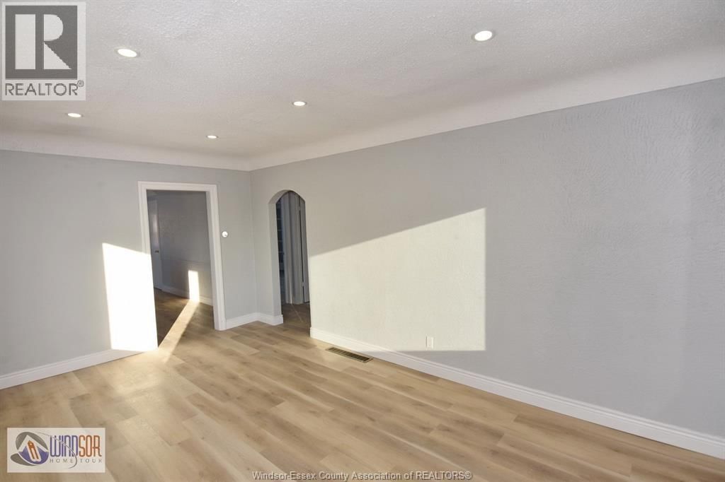 911 FRONT ROAD Image 10