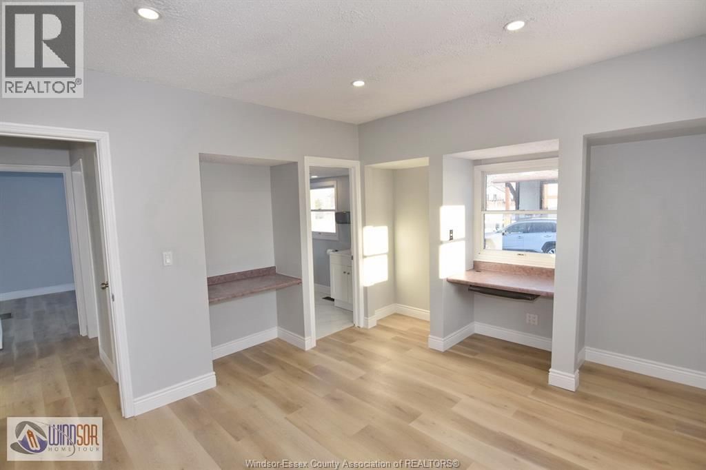 911 FRONT ROAD Image 17