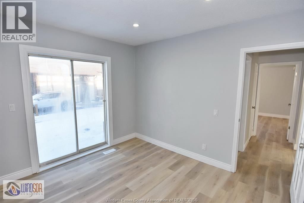 911 FRONT ROAD Image 21