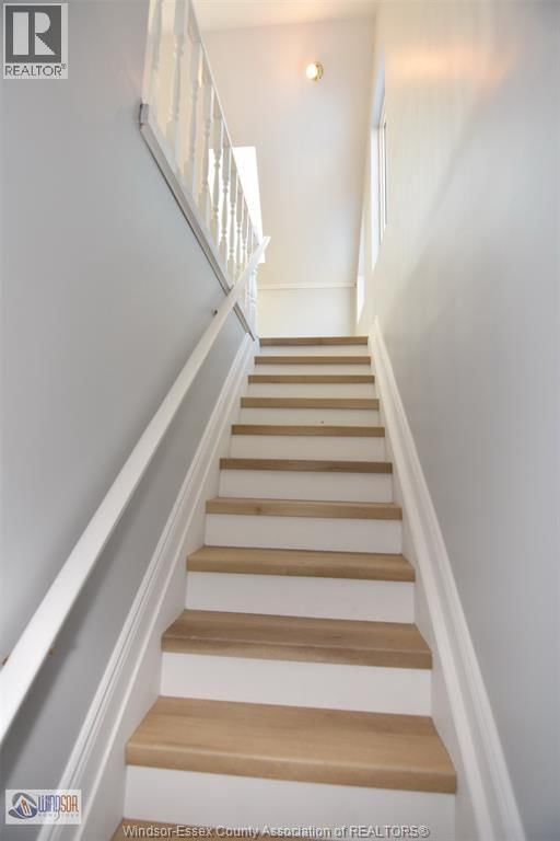 911 FRONT ROAD Image 24