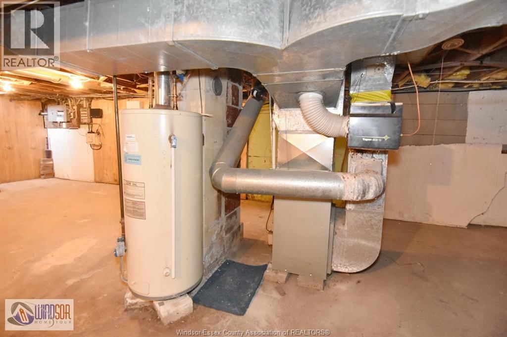 911 FRONT ROAD Image 36