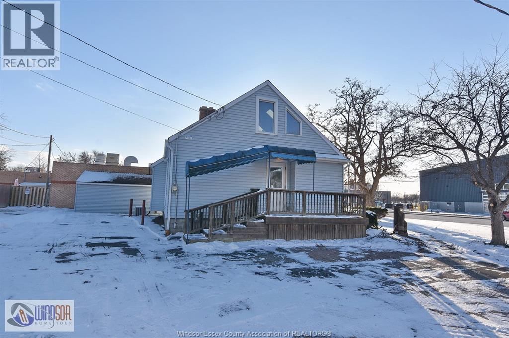 911 FRONT ROAD Image 39