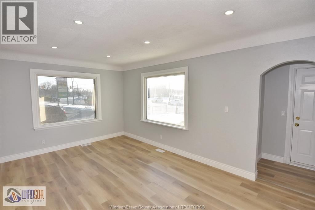 911 FRONT ROAD Image 9